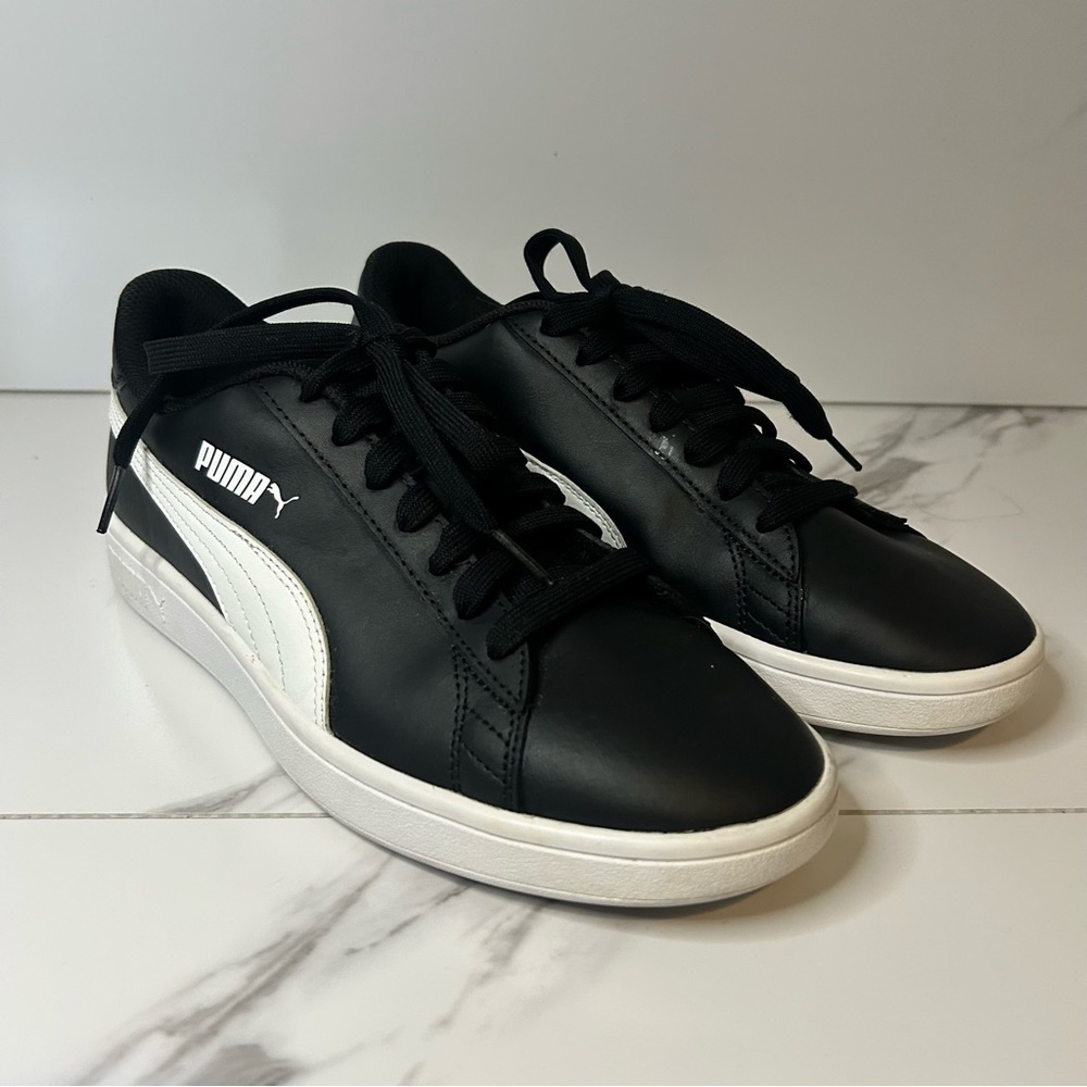 Puma Black and White Athletic Shoes Size 8.5